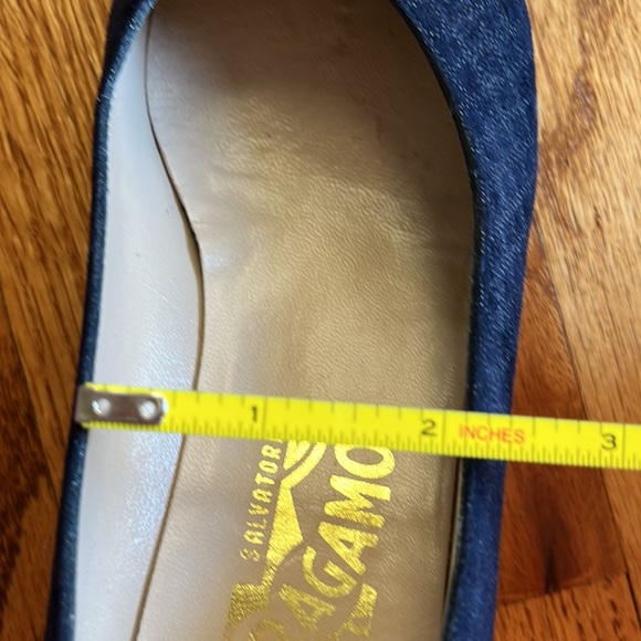 🆑 Salvatore Ferragamo Suede Pumps - Picture 11 of 15